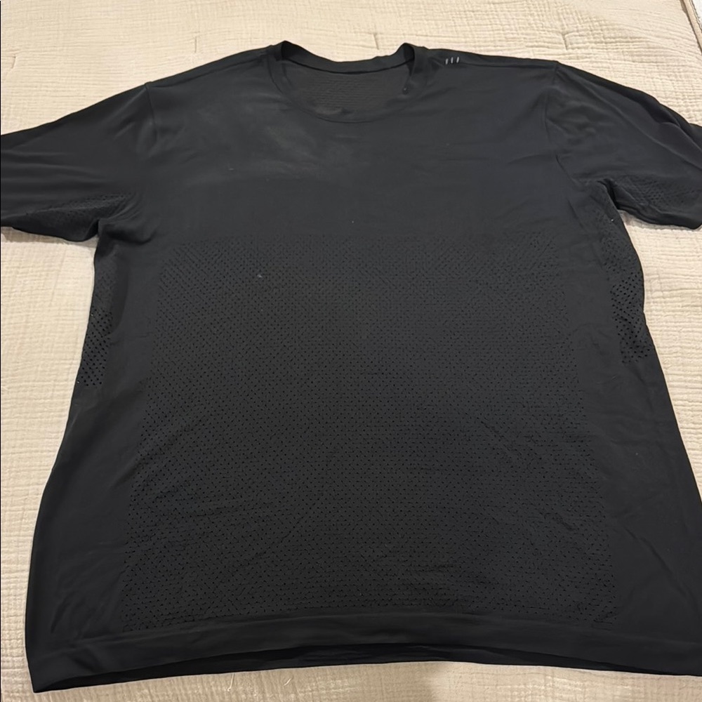 lululemon athletica Black Short Sleeve Tee